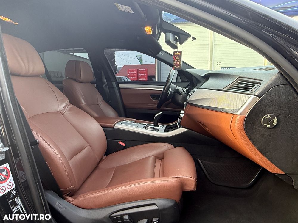 BMW Seria 5 535d xDrive AT - 7