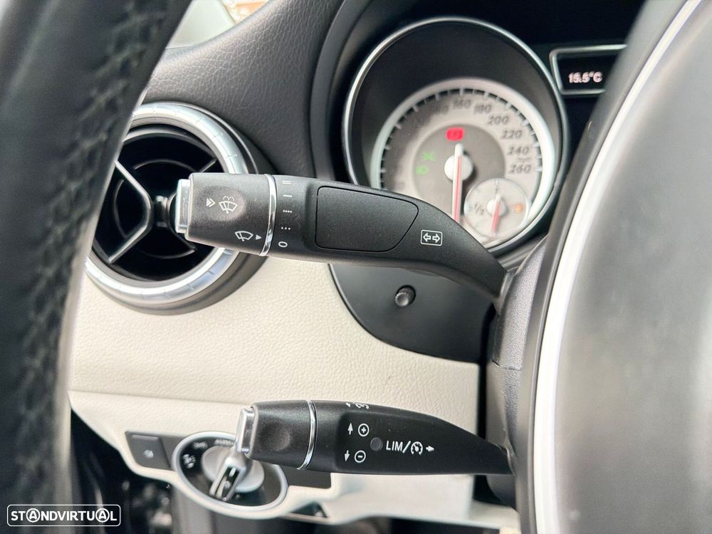 Mercedes-Benz CLA 180 CDI Urban Aut. - 15