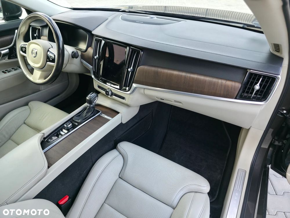 Volvo S90 B5 D AWD Inscription - 24