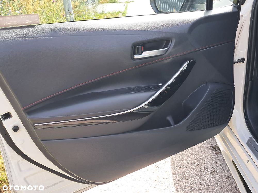 Toyota Corolla 2.0 Hybrid GR Sport - 19