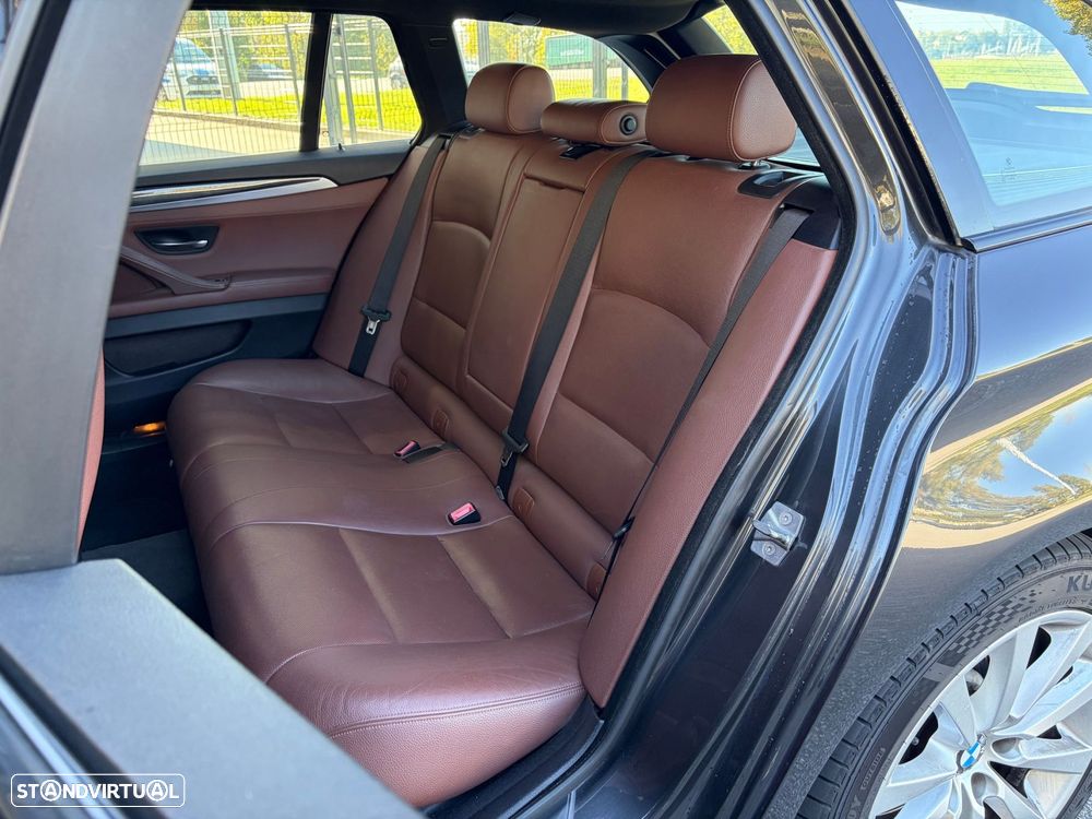 BMW 535 d xDrive Exclusive Auto - 11