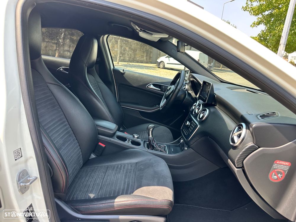 Mercedes-Benz A 180 d AMG Line - 43
