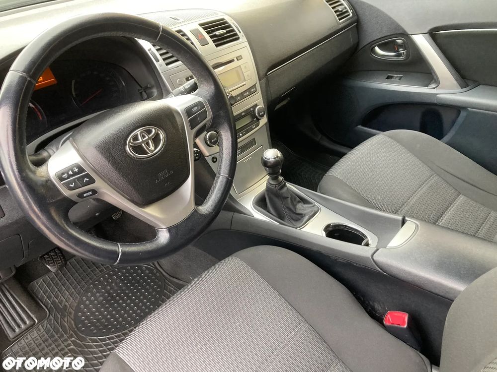 Toyota Avensis 2.0 D-4D Sol - 6