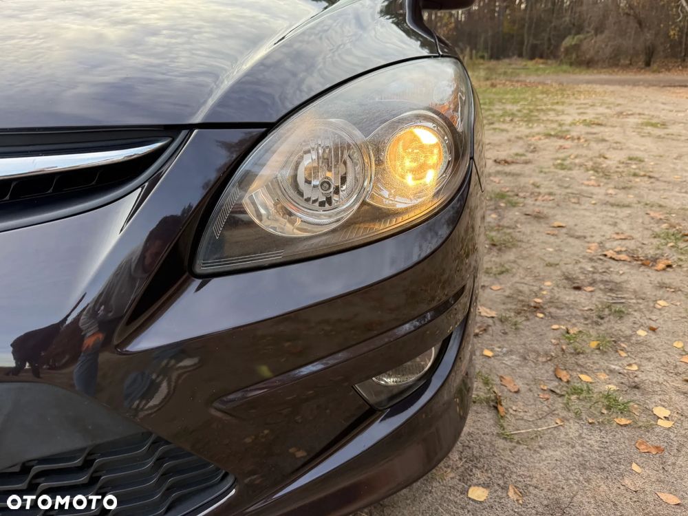 Hyundai i30 1.6 Comfort - 9