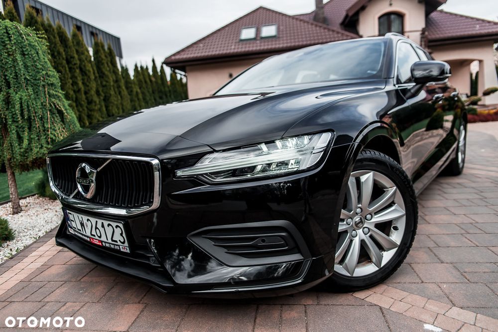 Volvo V60 D3 Drive-E Momentum - 1