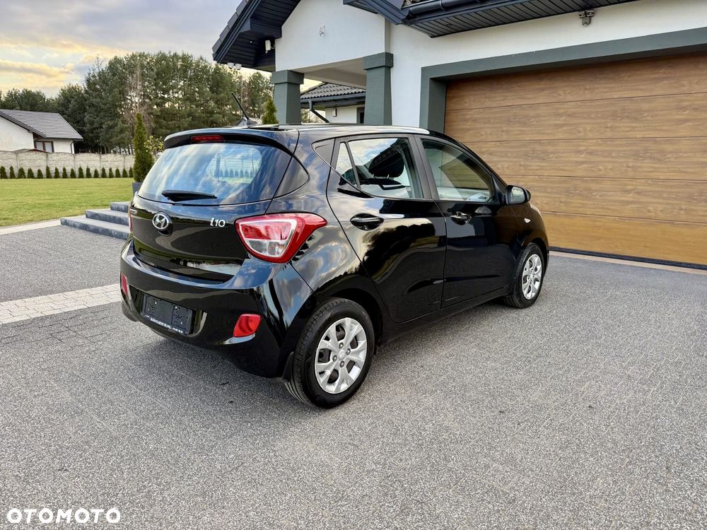 Hyundai i10 - 12