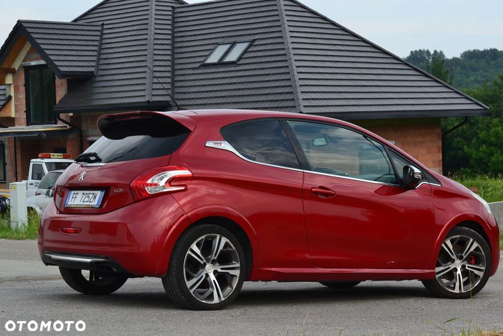Peugeot 208 GTI 200 THP - 8