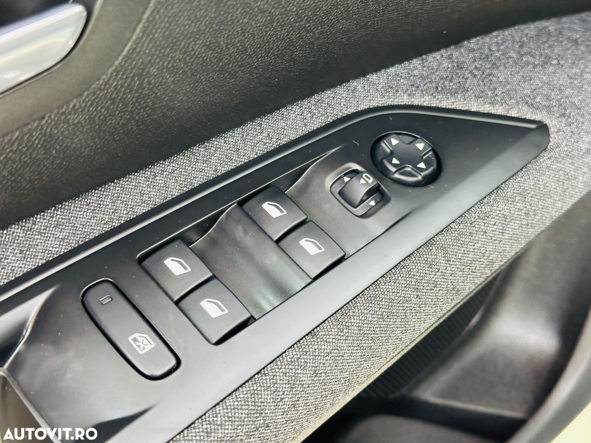 Peugeot 5008 - 17