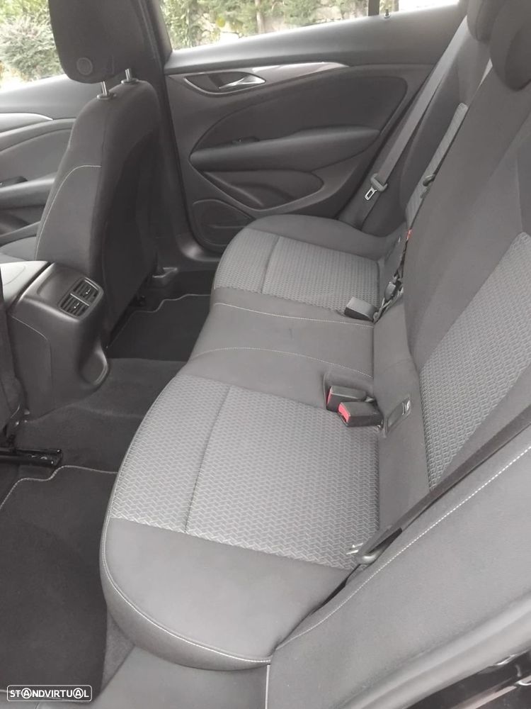 Opel Insignia Sports Tourer 1.5 D Business Edition - 9