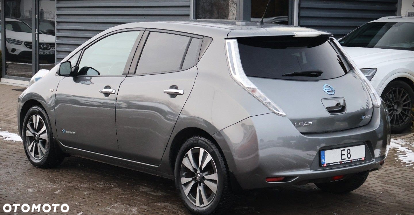 Nissan Leaf - 8
