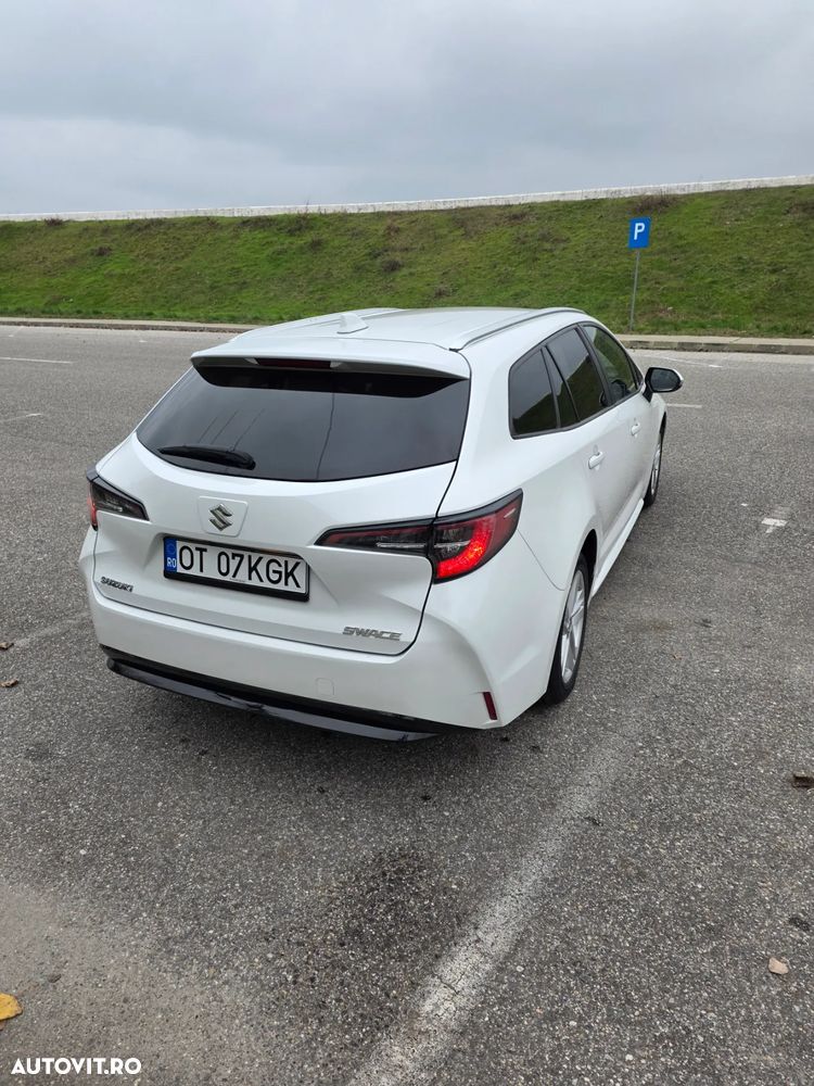 Suzuki Swace 1.8 E-CVT HEV Passion - 4