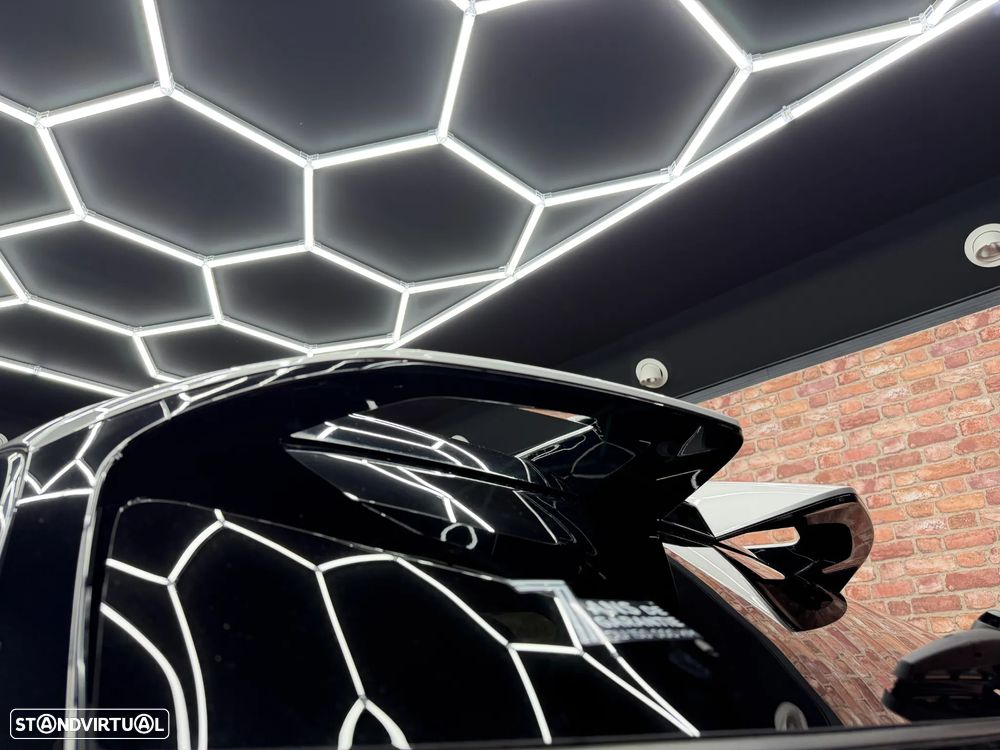 MG MG4 64 kWh Luxury - 16