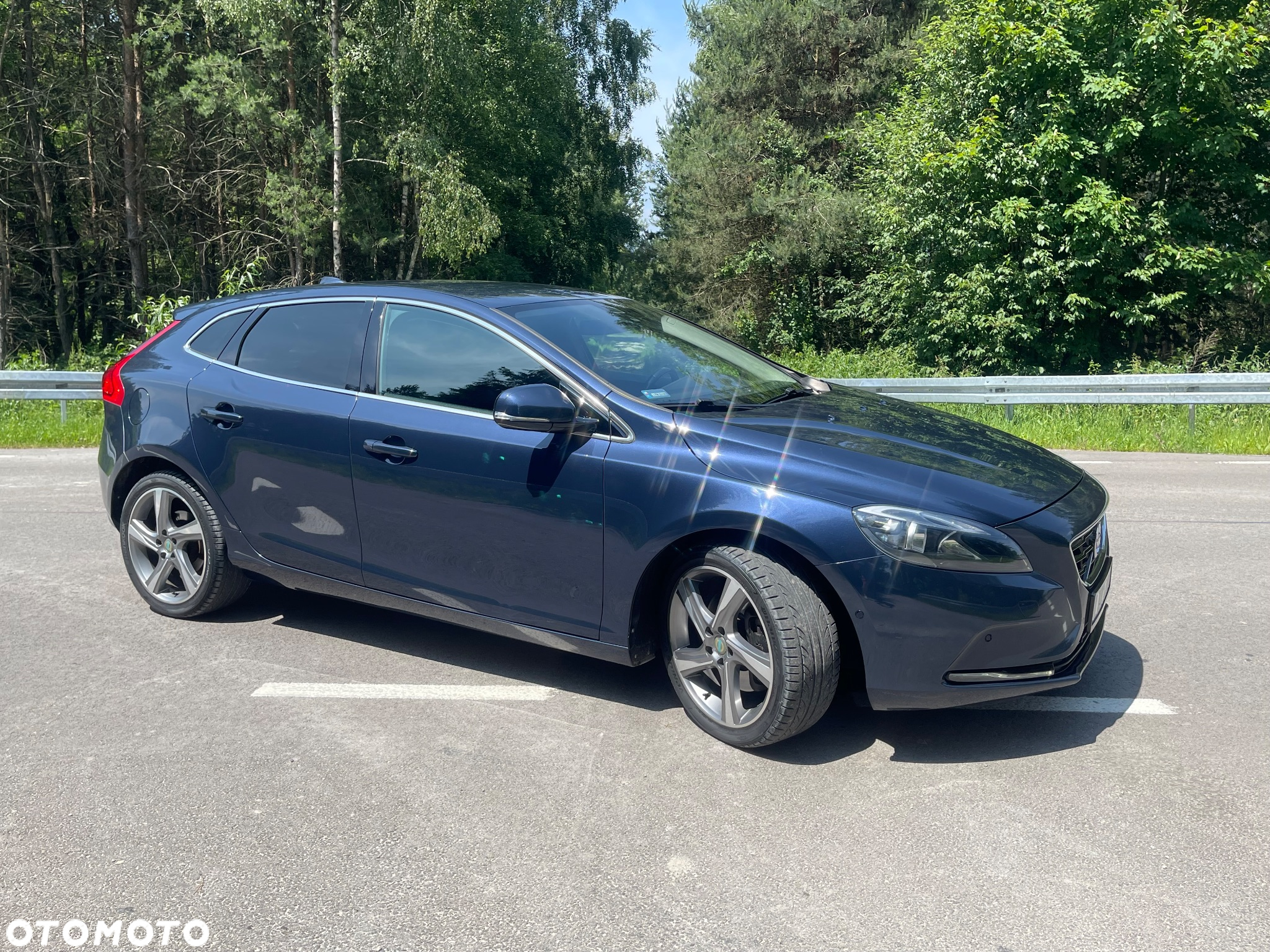 Volvo V40 D4 Drive-E Momentum - 3