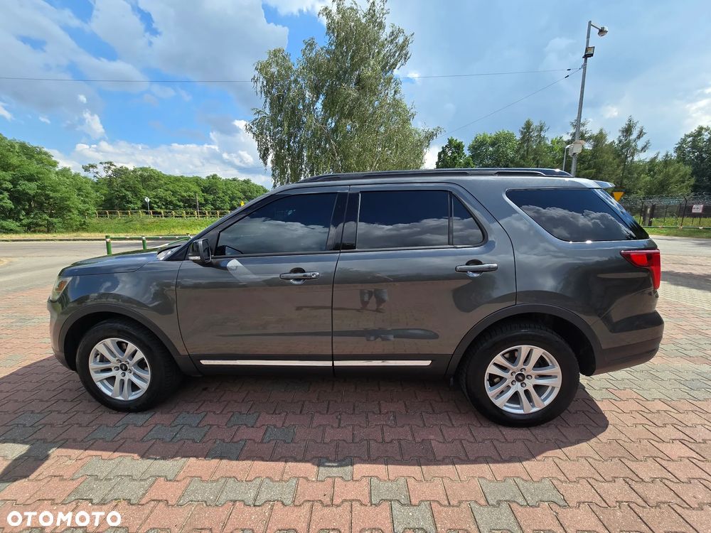 Ford Explorer - 14