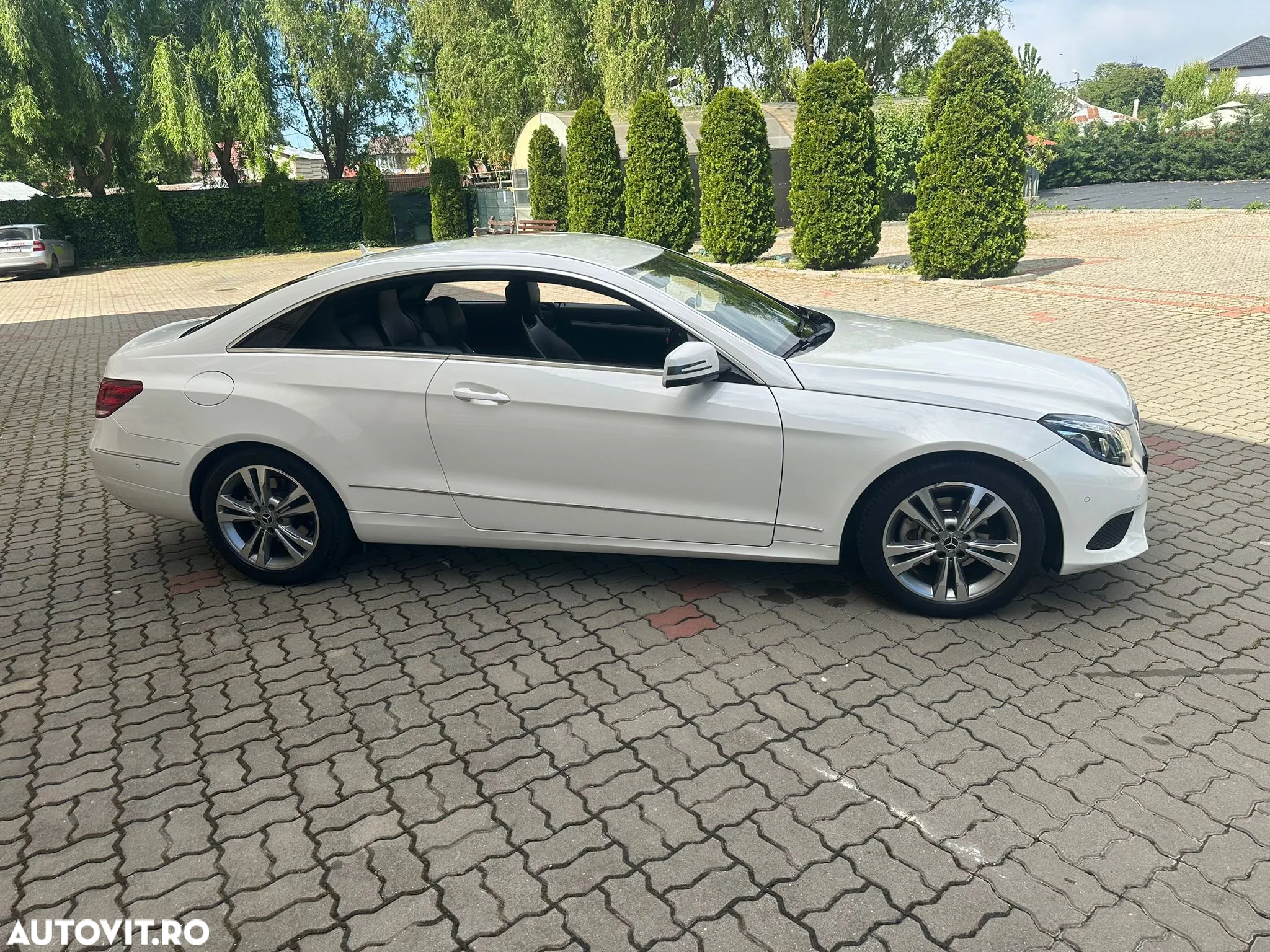 Mercedes-Benz E 200 Coupe 7G-TRONIC - 4