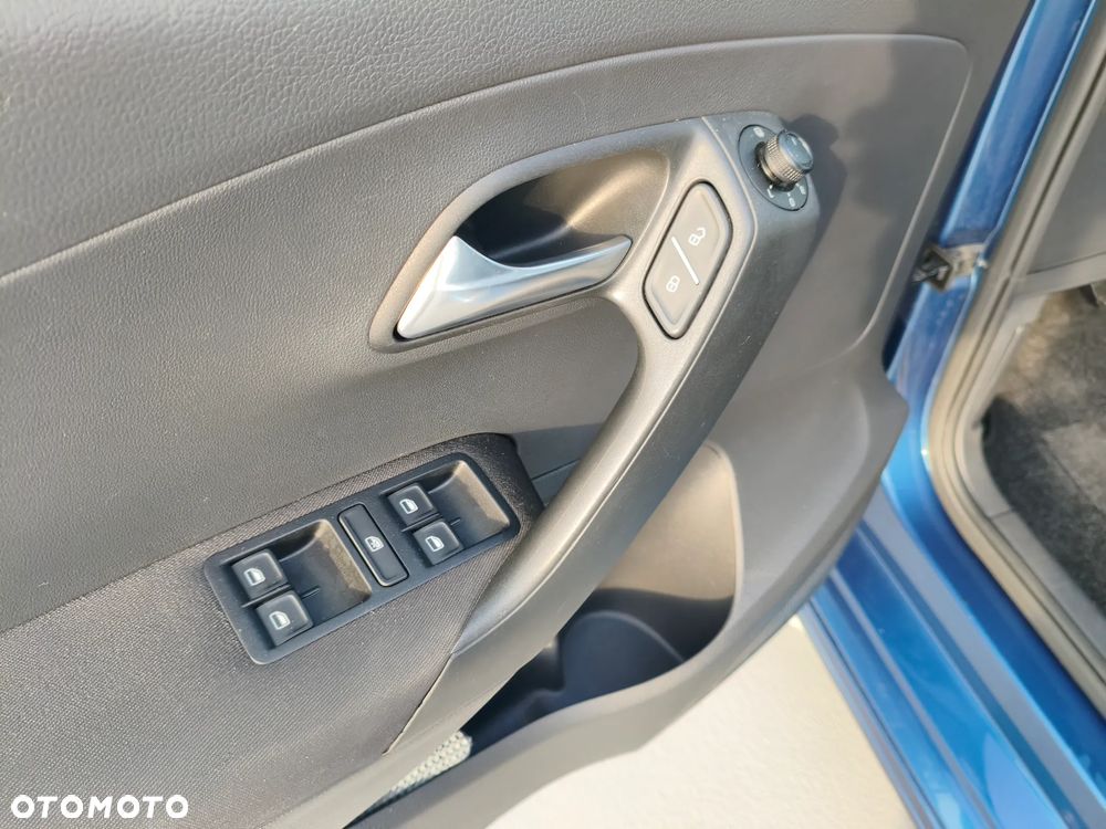 Volkswagen Polo 1.0 (Blue Motion Technology) Comfortline - 14