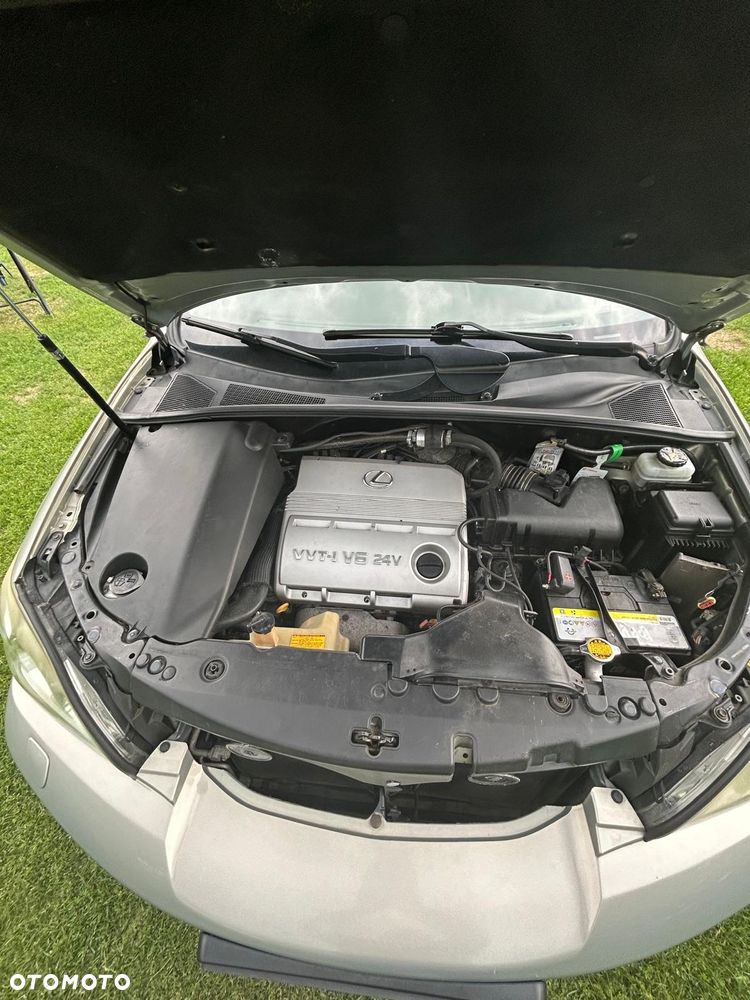 Lexus RX - 16