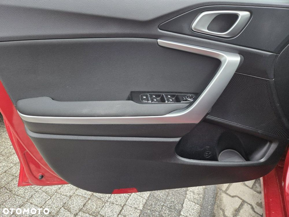 Kia Ceed 1.5 T-GDI M DCT - 26