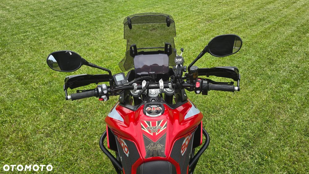 Triumph Tiger - 24