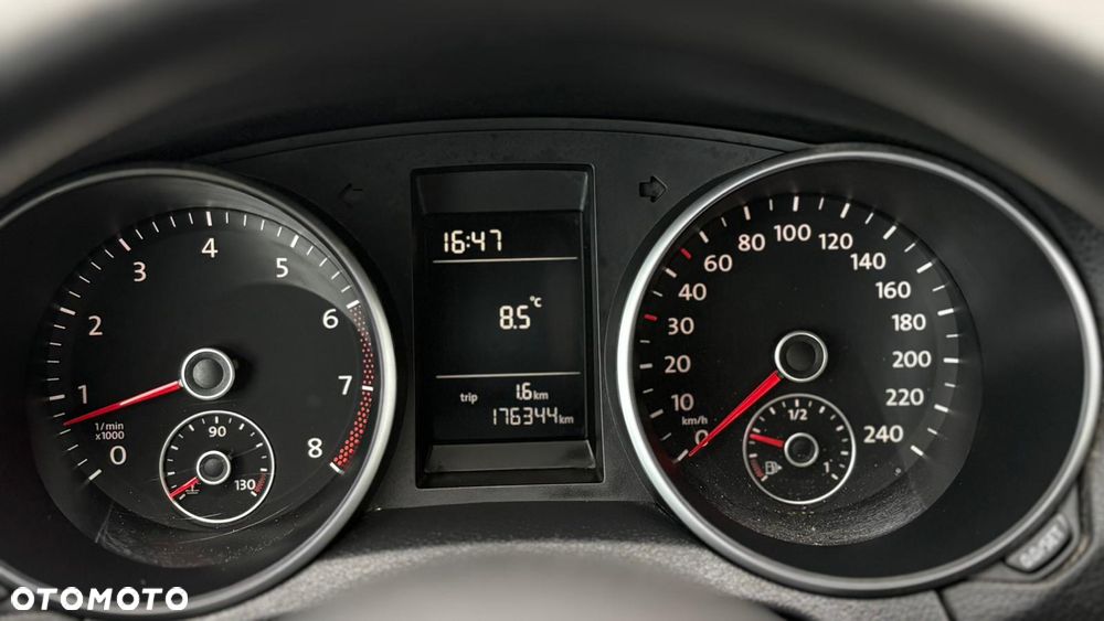 Volkswagen Golf - 14