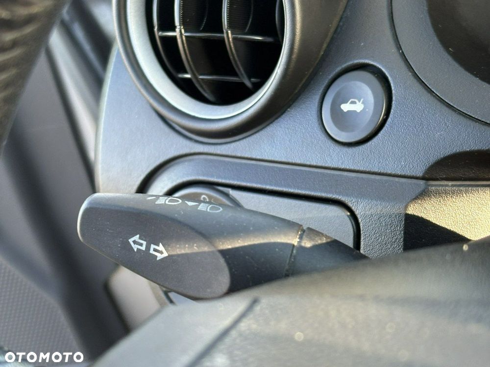 Ford Fiesta 1.4 Silver Magic - 19