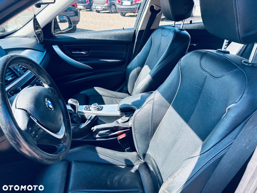BMW Seria 3 320d - 17