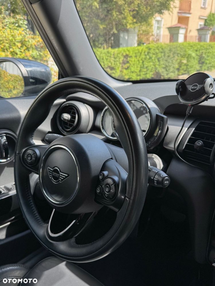 MINI Cooper Standard - 9