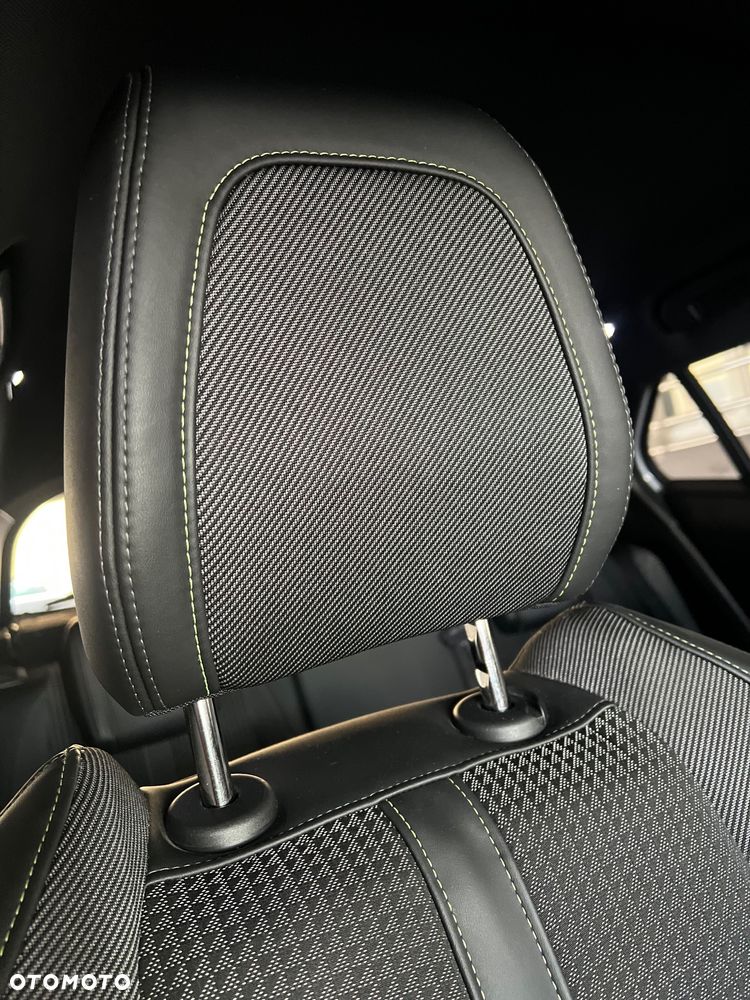 Peugeot 2008 PureTech 130 EAT8 GT - 22