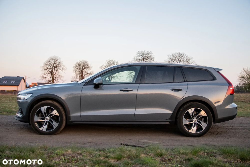 Volvo V60 Cross Country B4 D AWD - 8