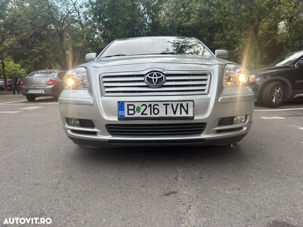 Toyota Avensis 1.8 Comfort - 4