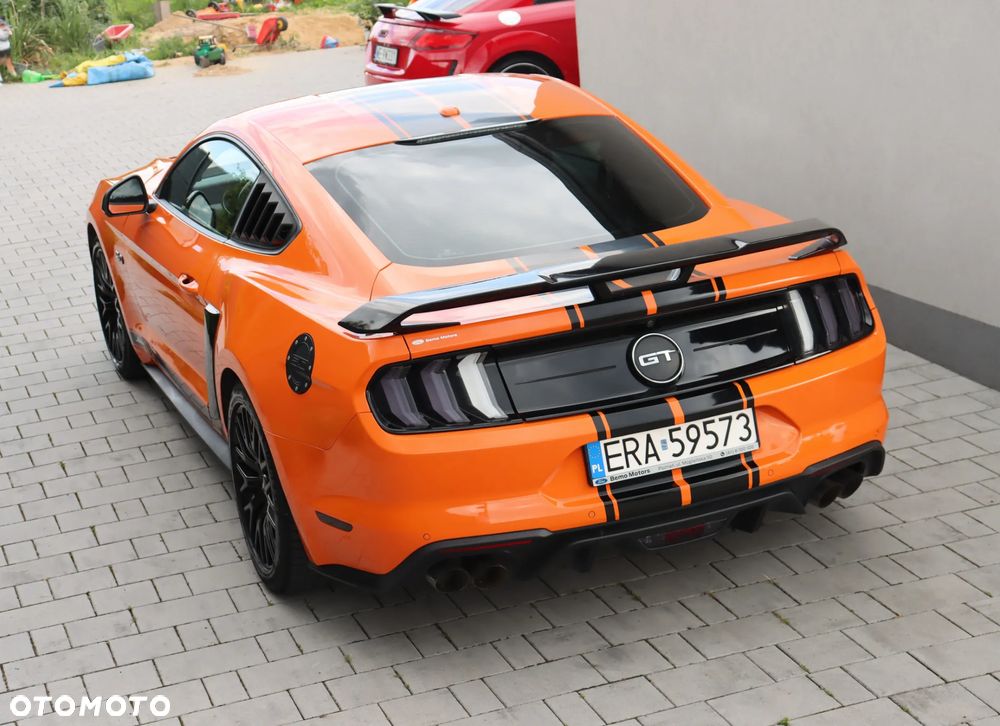Ford Mustang 5.0 V8 GT - 4