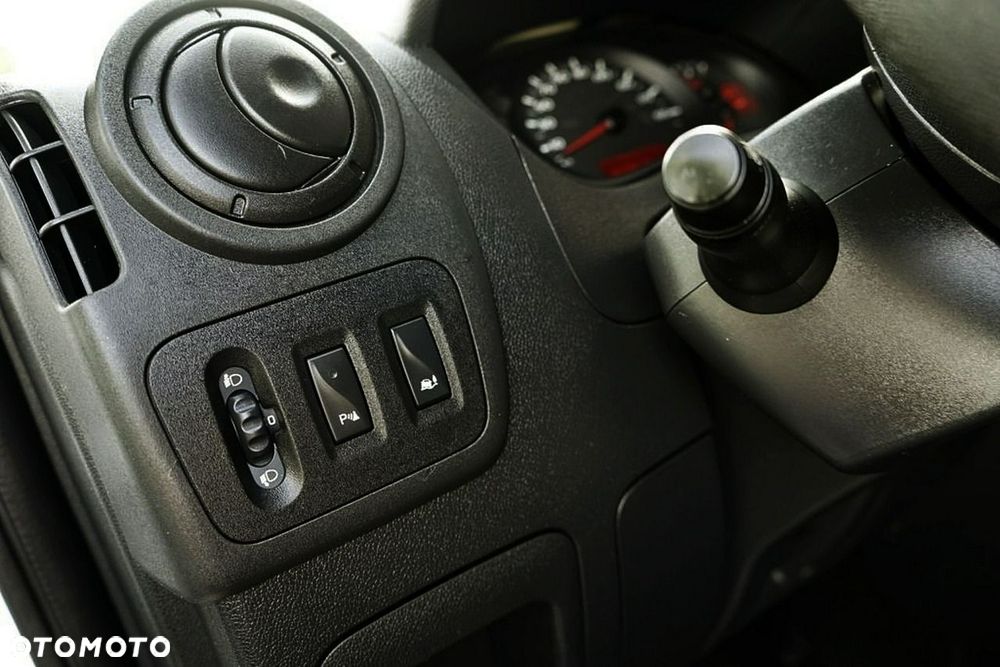 Renault Master - 18