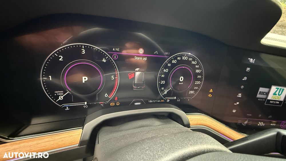 Volkswagen Touareg V6 TDI R-Style - 12