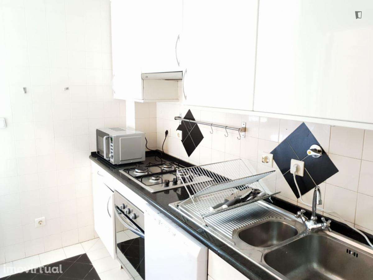 Quarto - localizado em São Bento Lisbon - Grande imagem: 5/10