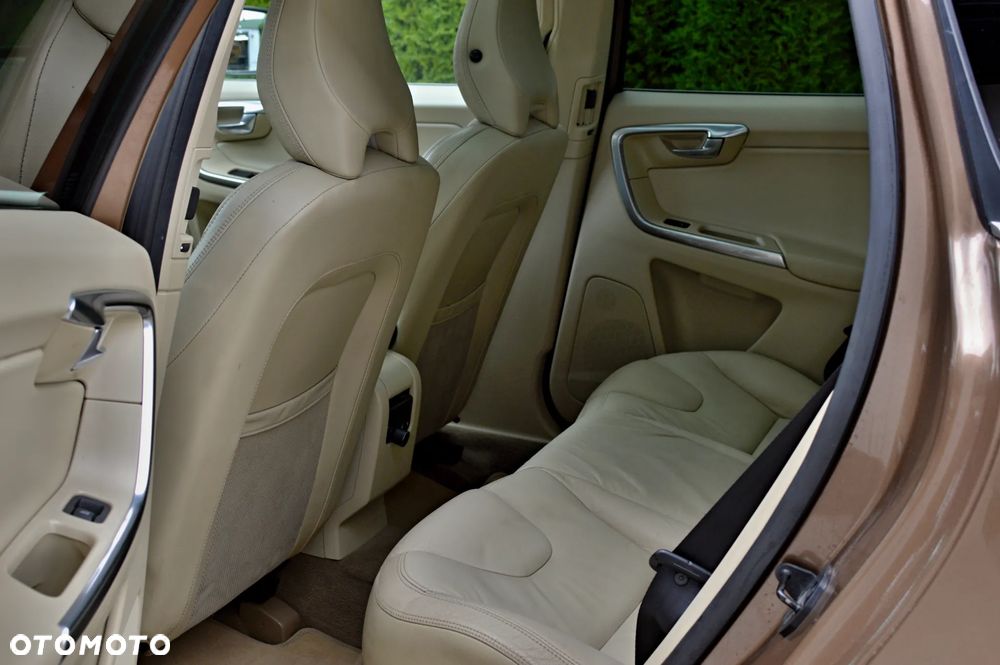 Volvo XC 60 - 23