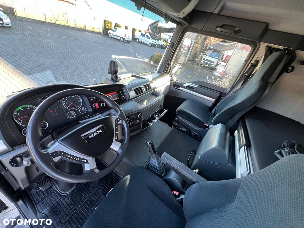 MAN TGL 8.250 XXL KONTENER+WINDA 2xŁÓŻKO WEBASTO BLOKADA MOSTU NAVI KLIMA POSTOJOWA LODÓWKA - 17