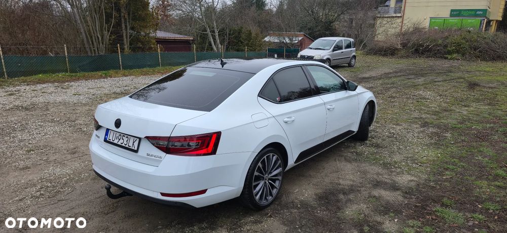 Skoda Superb 2.0 TDI Style DSG - 15