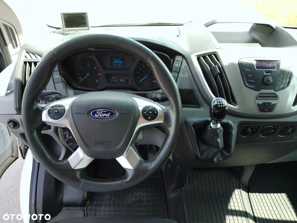 Ford Transit - 15
