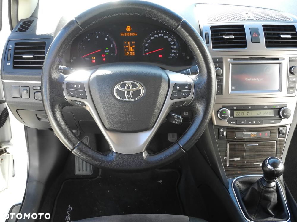 Toyota Avensis 2.0 D-4D Premium - 13