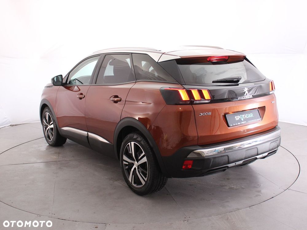 Peugeot 3008 1.2 PureTech Allure Pack S&S EAT8 - 6