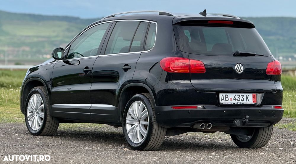 Volkswagen Tiguan 2.0 TDI DPF 4Motion BlueMotion Technology DSG Cup Track & Style - 4