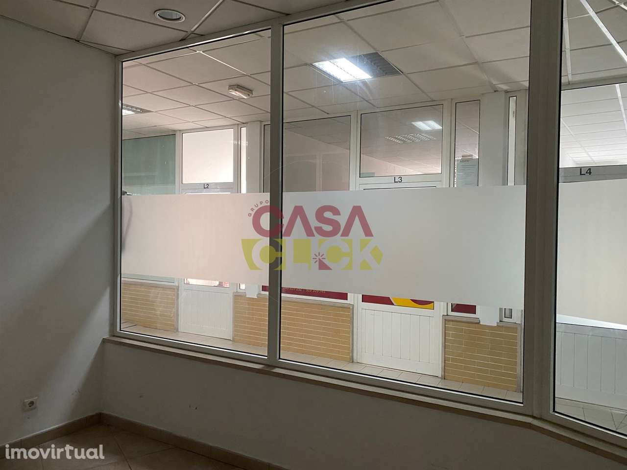 Loja T2 Venda em Torres Novas (Santa Maria, Salvador e Santiago),Torre - Grande imagem: 4/25