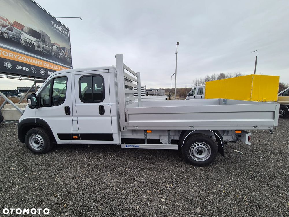 Peugeot Boxer Podwójna Kabina DOKA 7miesjc 2.2 140KM Skrzynia 2.9 x 2.1 + HAK - 9