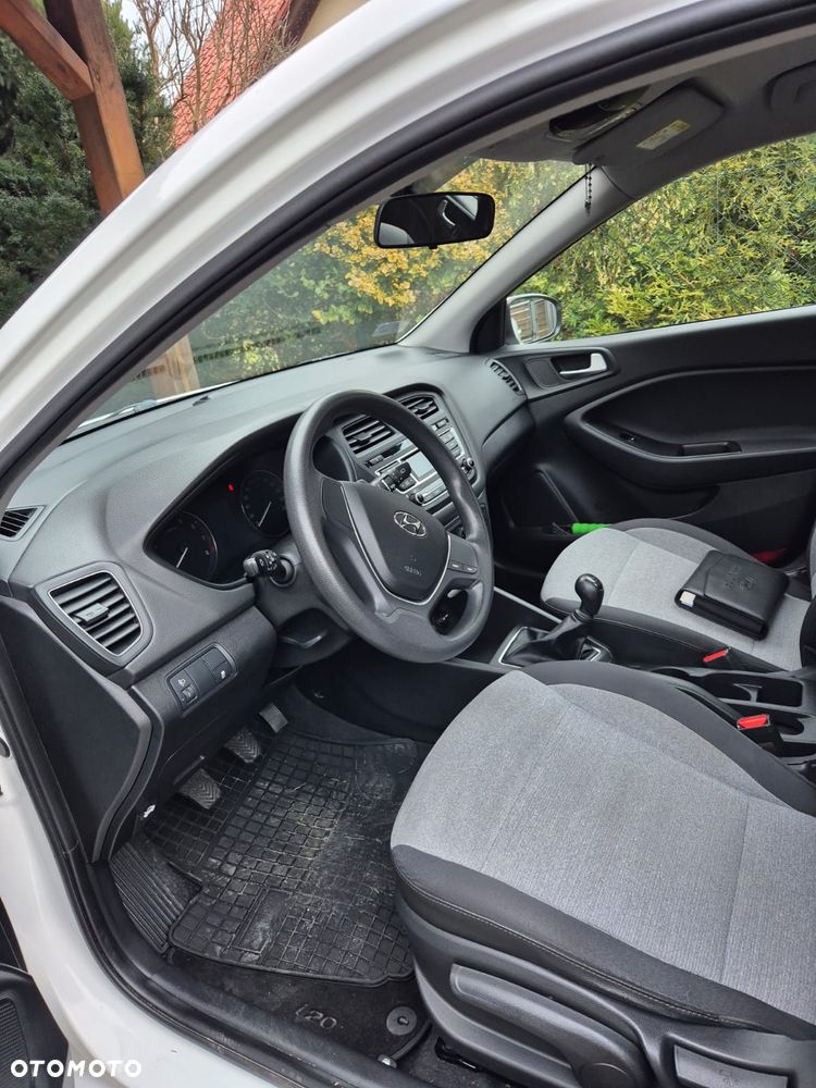 Hyundai i20 1.2 Classic Plus - 10
