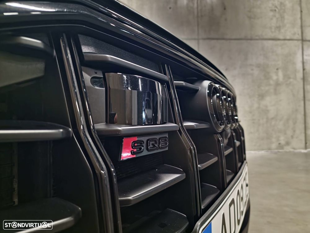 Audi SQ8 - 23