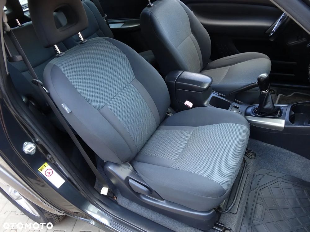 Toyota RAV4 4x4 Sol - 23