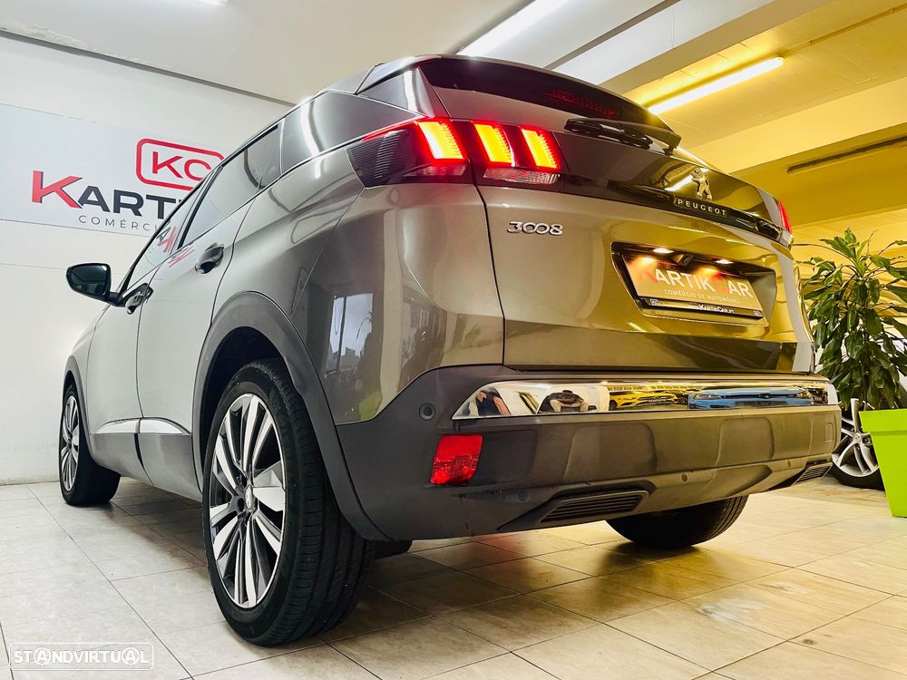 Peugeot 3008 1.2 PureTech Allure EAT8 - 11