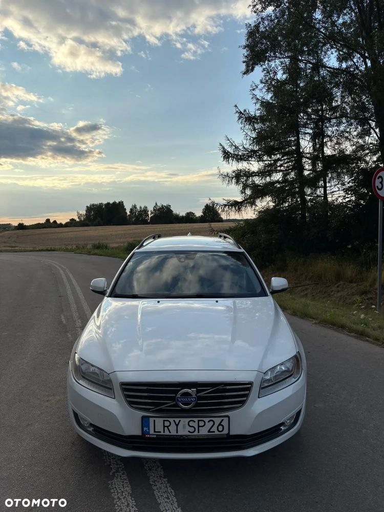 Volvo V70 D5 Geartronic Kinetic - 11