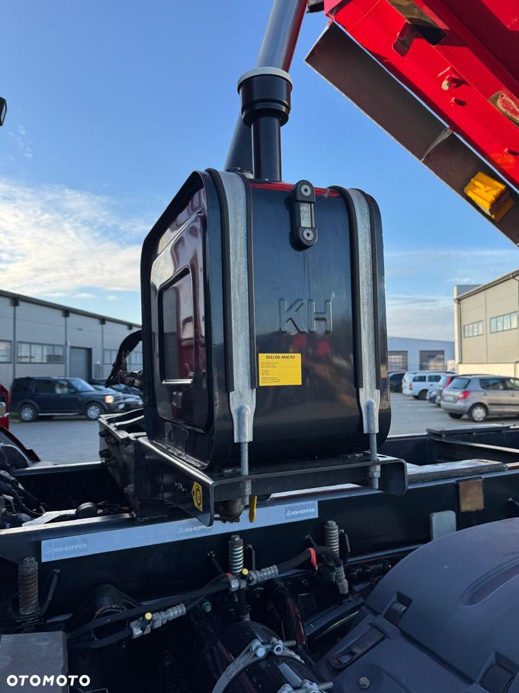 MAN TGS TG3 E6 41.470 / 8X8/ 2022 /  KH-KIPPER /  MANUAL - 14