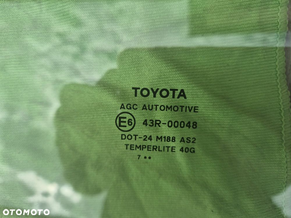 TOYOTA AURIS Prawa tylna szyba prawy tył drzwi 2017 43R00048 - 7